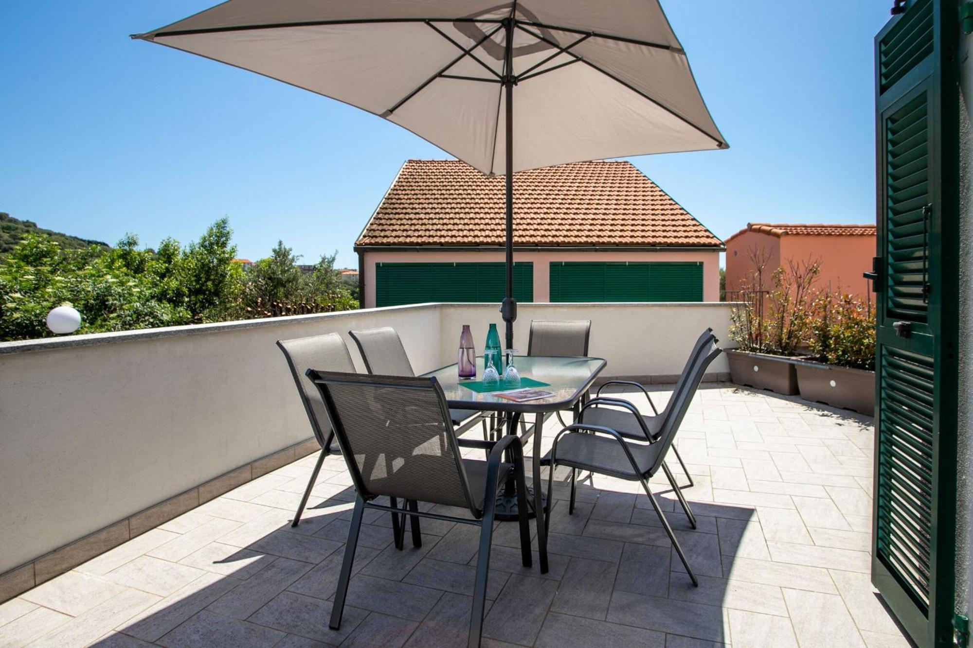 Villa Zafferano Suites Celle Ligure Exterior foto